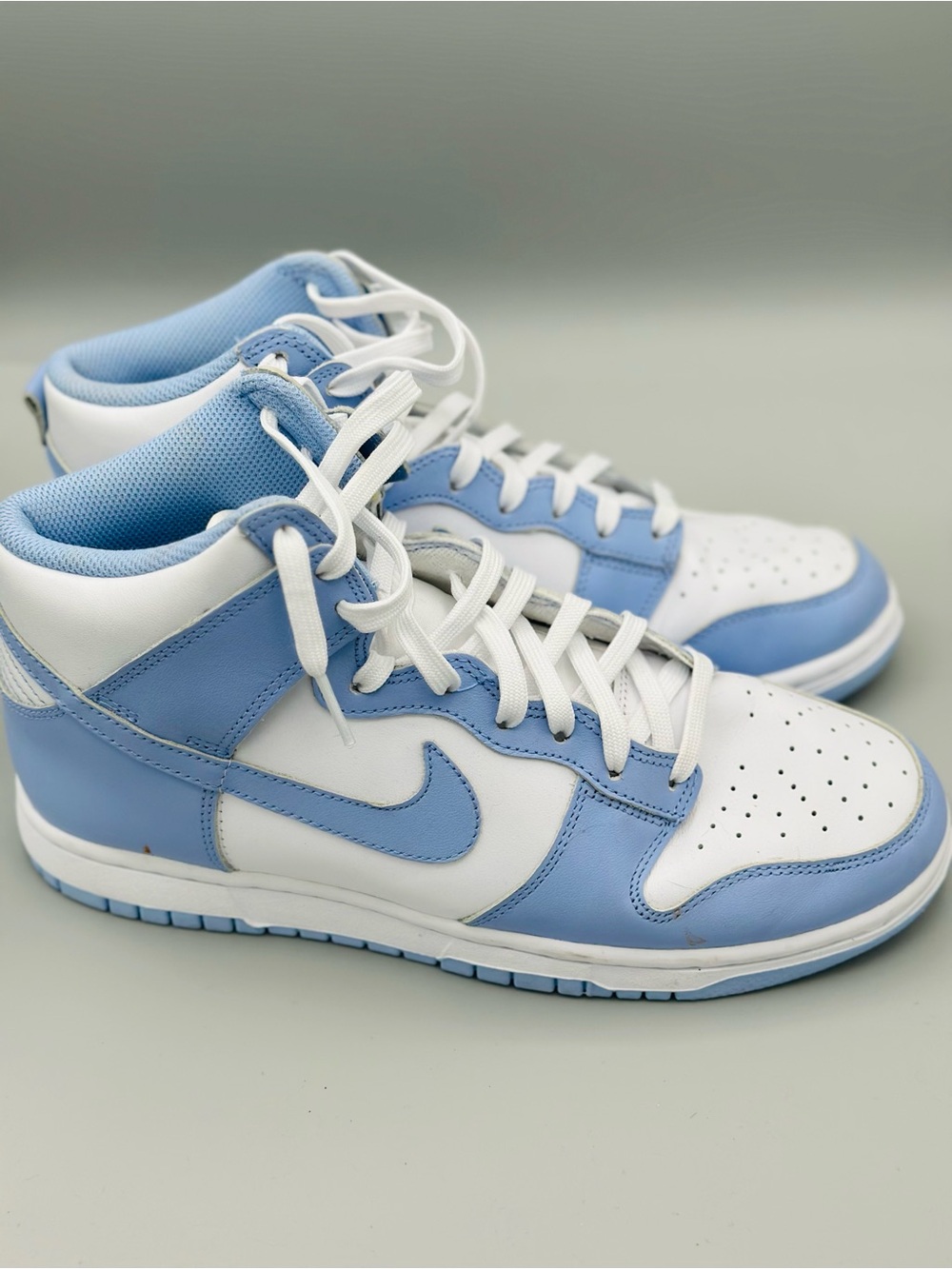 Nike High-Top Sneakers in White & Light Blue
